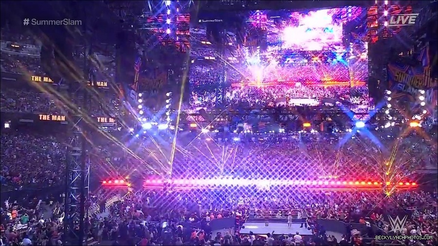 SummerSlam2021_mp4_000012233.jpg