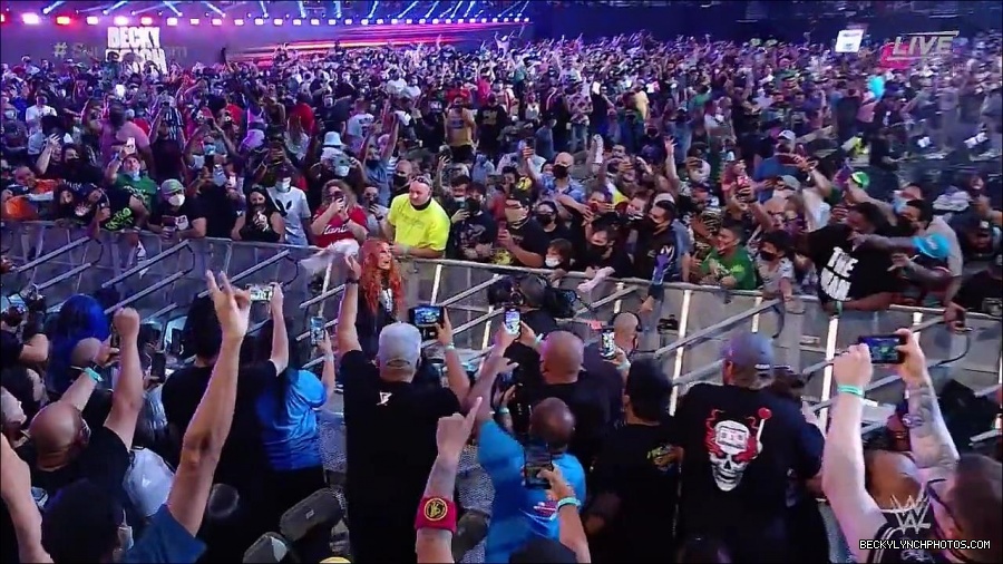 SummerSlam2021_mp4_000042633.jpg