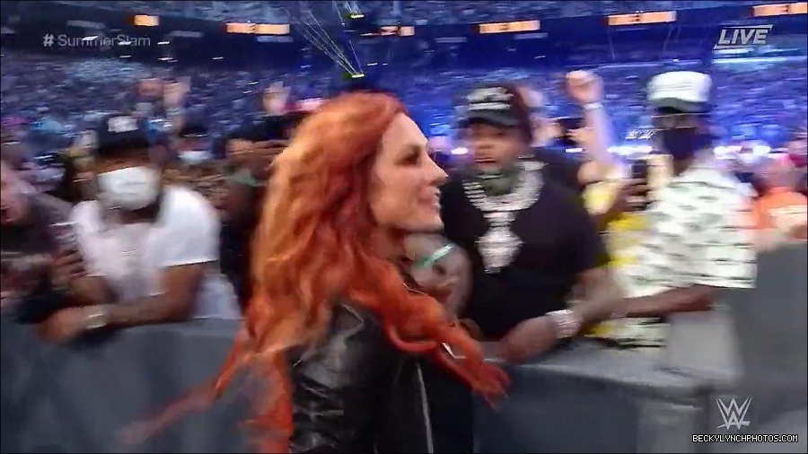 SummerSlam2021_mp4_000067966.jpg