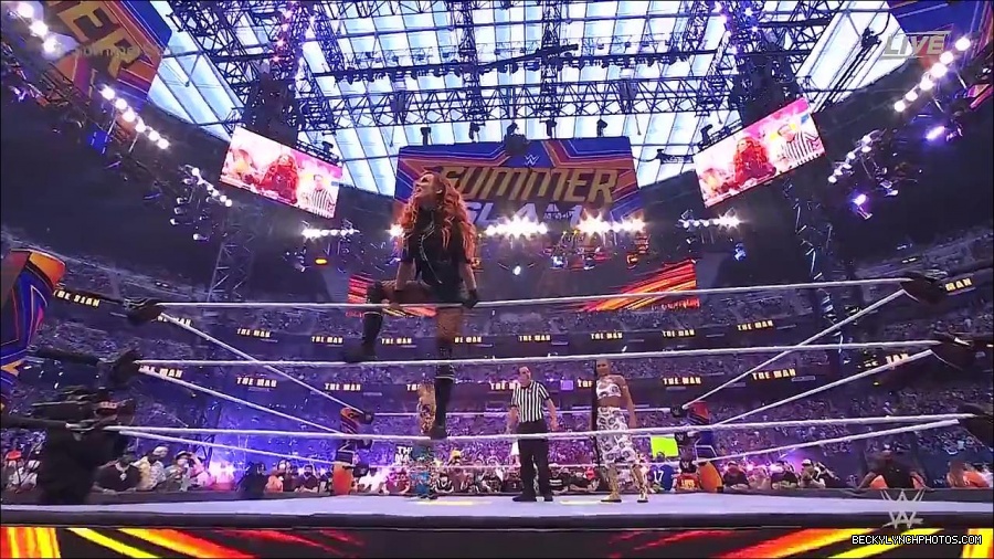 SummerSlam2021_mp4_000086966.jpg