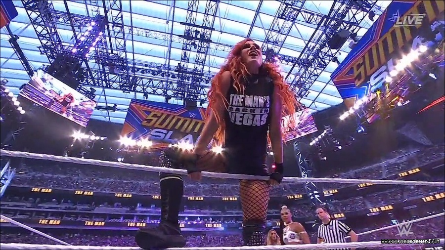 SummerSlam2021_mp4_000099633.jpg