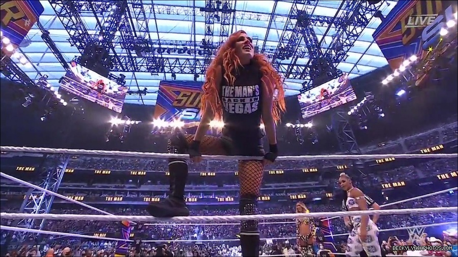 SummerSlam2021_mp4_000100900.jpg