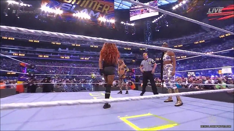 SummerSlam2021_mp4_000105966.jpg