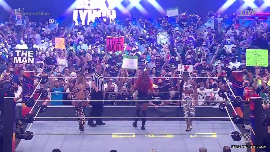SummerSlam2021_mp4_000107233.jpg