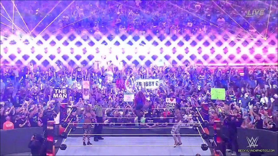 SummerSlam2021_mp4_000112300.jpg