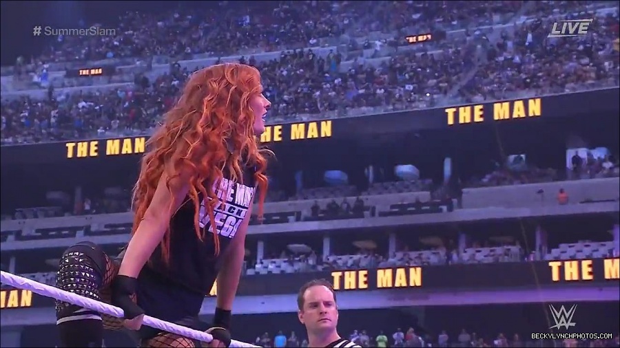 SummerSlam2021_mp4_000117366.jpg