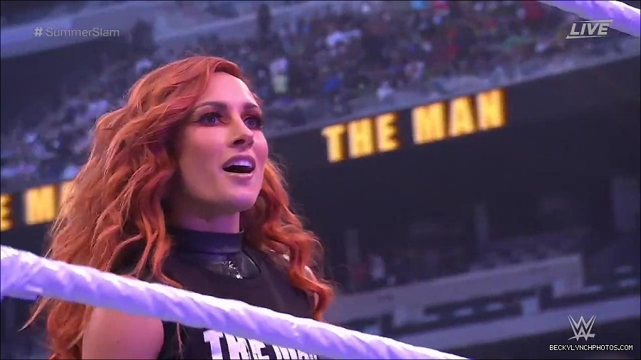 SummerSlam2021_mp4_000127500.jpg