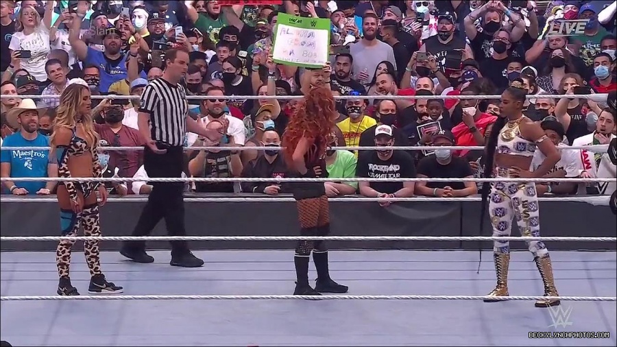SummerSlam2021_mp4_000150300.jpg