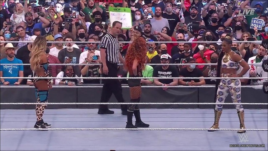 SummerSlam2021_mp4_000151566.jpg