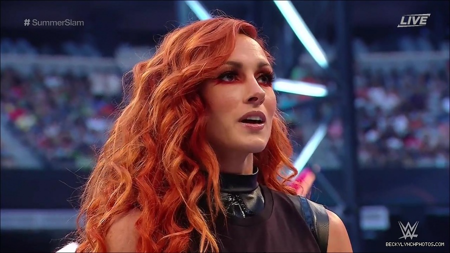 SummerSlam2021_mp4_000183233.jpg