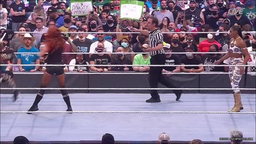 SummerSlam2021_mp4_000192100.jpg