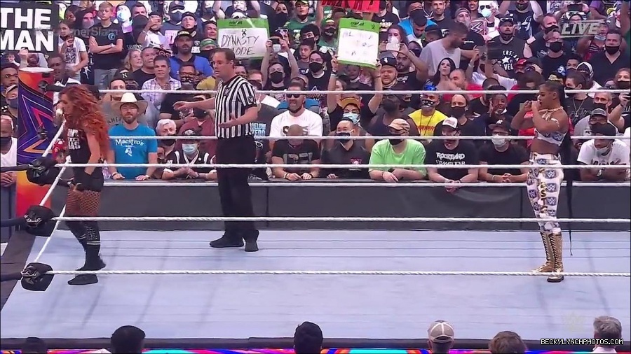 SummerSlam2021_mp4_000194633.jpg