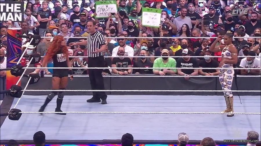 SummerSlam2021_mp4_000195900.jpg