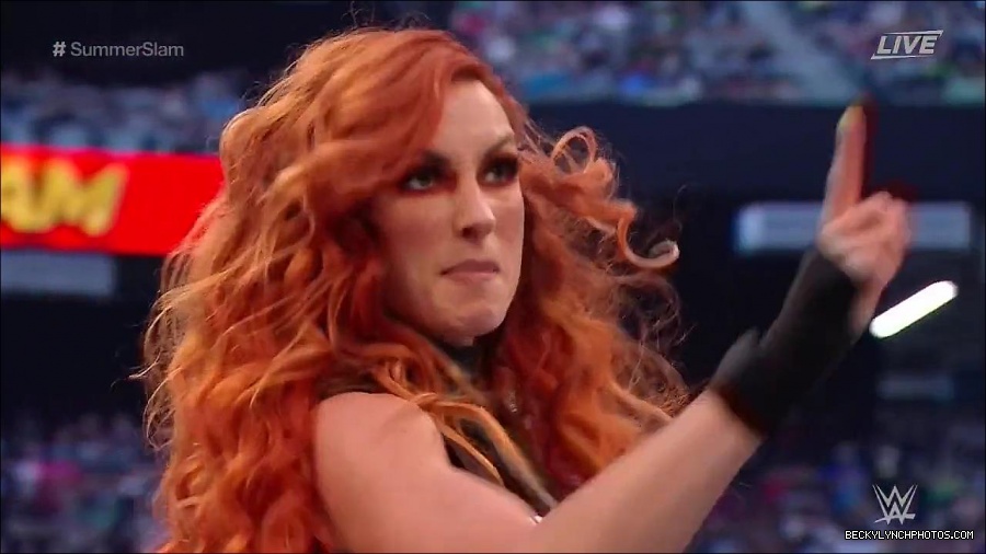 SummerSlam2021_mp4_000197166.jpg