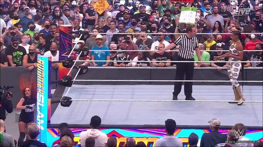 SummerSlam2021_mp4_000200966.jpg