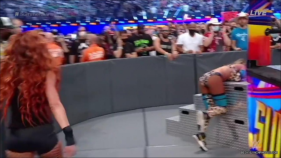 SummerSlam2021_mp4_000206033.jpg