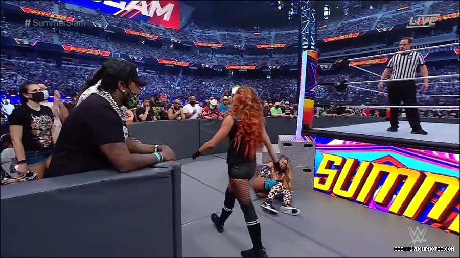 SummerSlam2021_mp4_000211100.jpg