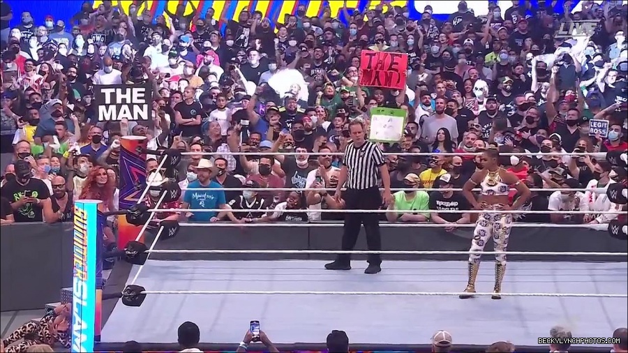 SummerSlam2021_mp4_000216166.jpg