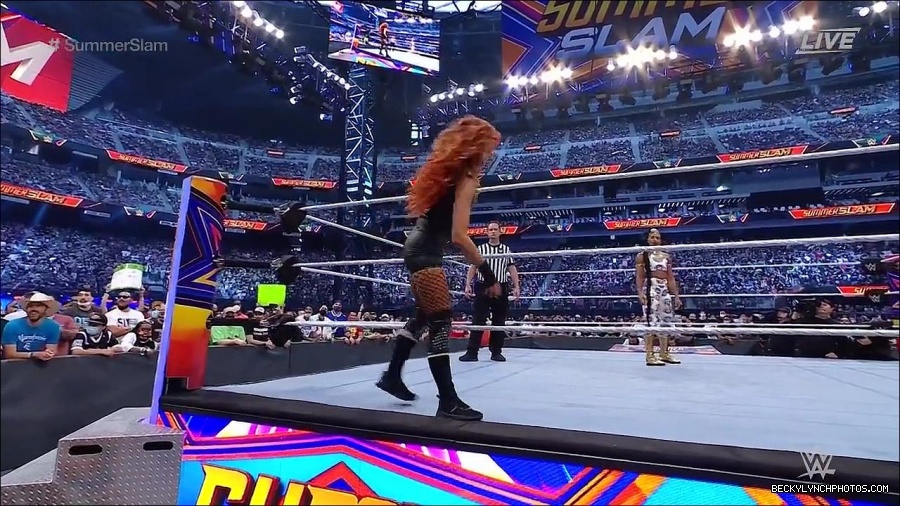 SummerSlam2021_mp4_000225033.jpg