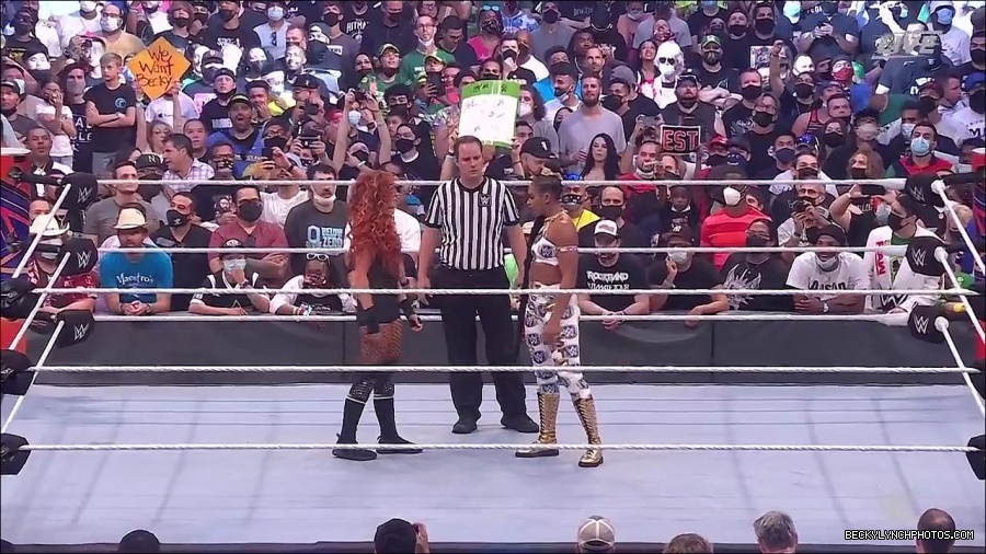 SummerSlam2021_mp4_000230100.jpg