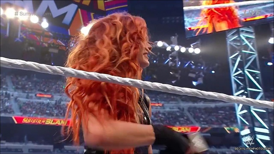 SummerSlam2021_mp4_000270633.jpg