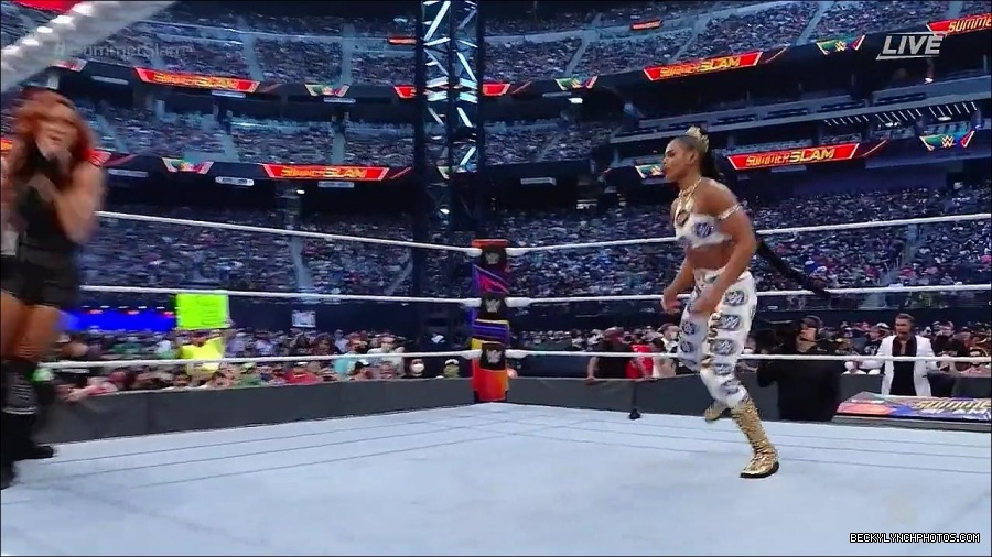 SummerSlam2021_mp4_000351700.jpg