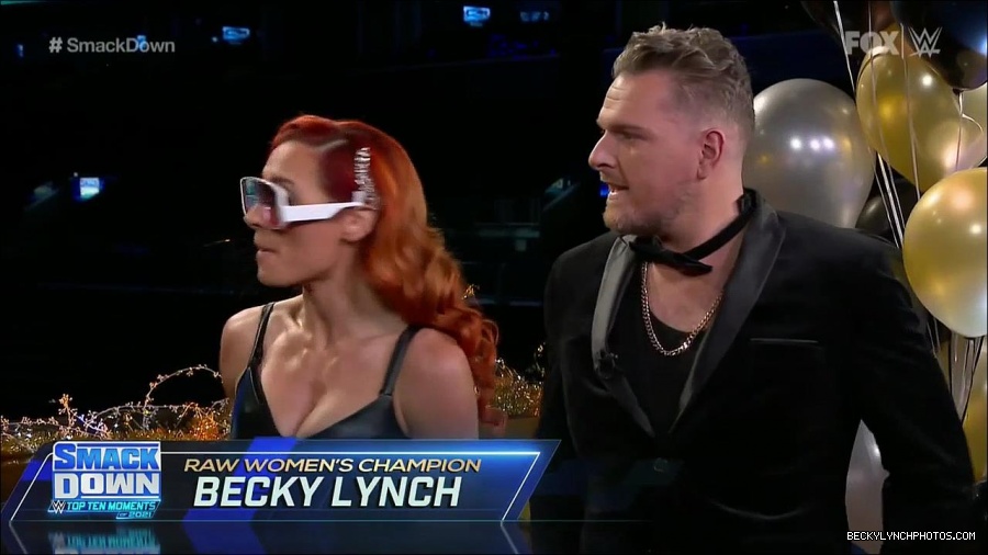 WWE_Friday_Night_SmackDown_2021_12_31_WWE_s_Top_Ten_Moments_Of_2021_720p_HDTV_x264-NWCHD_mp4_000228828.jpg