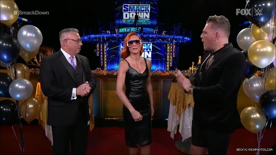 WWE_Friday_Night_SmackDown_2021_12_31_WWE_s_Top_Ten_Moments_Of_2021_720p_HDTV_x264-NWCHD_mp4_000230029.jpg