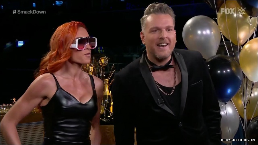 WWE_Friday_Night_SmackDown_2021_12_31_WWE_s_Top_Ten_Moments_Of_2021_720p_HDTV_x264-NWCHD_mp4_000235635.jpg