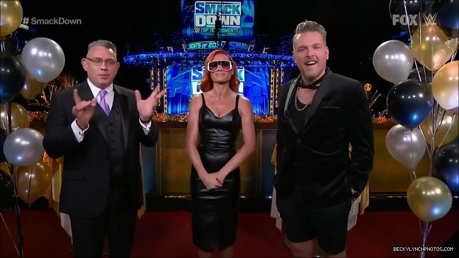 WWE_Friday_Night_SmackDown_2021_12_31_WWE_s_Top_Ten_Moments_Of_2021_720p_HDTV_x264-NWCHD_mp4_000238037.jpg
