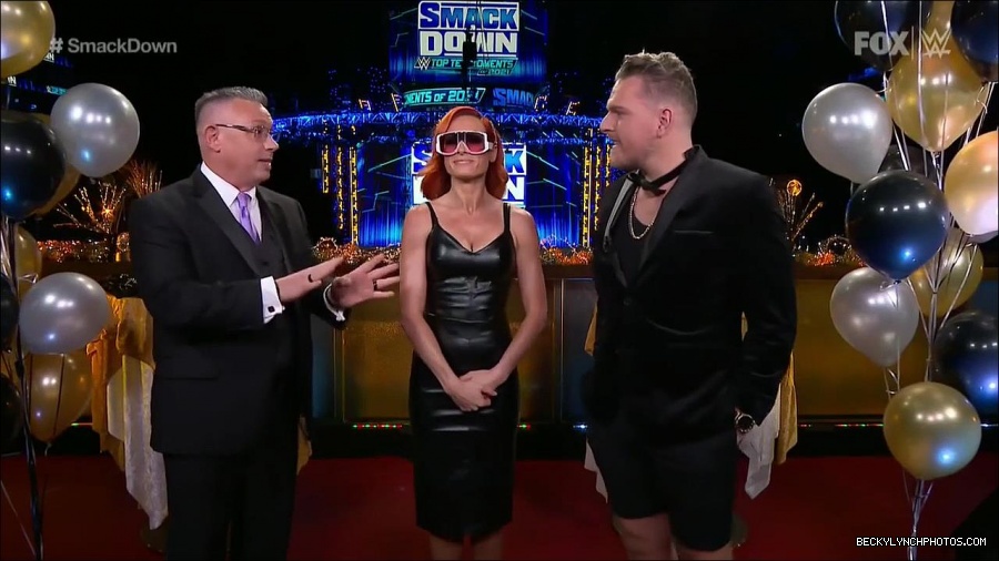 WWE_Friday_Night_SmackDown_2021_12_31_WWE_s_Top_Ten_Moments_Of_2021_720p_HDTV_x264-NWCHD_mp4_000240039.jpg