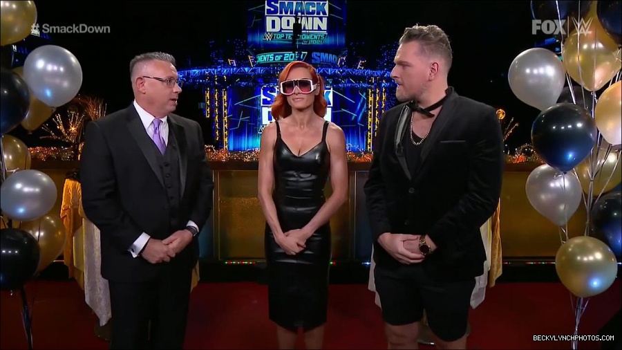 WWE_Friday_Night_SmackDown_2021_12_31_WWE_s_Top_Ten_Moments_Of_2021_720p_HDTV_x264-NWCHD_mp4_000250850.jpg
