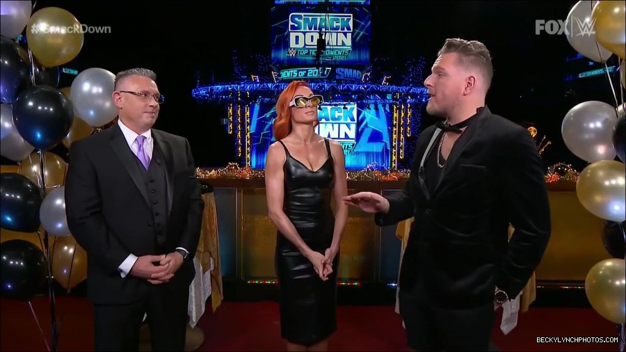 WWE_Friday_Night_SmackDown_2021_12_31_WWE_s_Top_Ten_Moments_Of_2021_720p_HDTV_x264-NWCHD_mp4_000750483.jpg