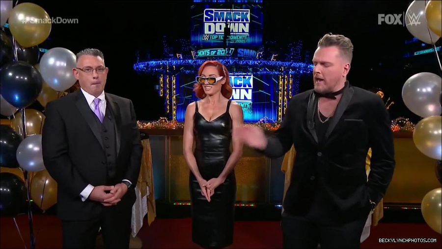 WWE_Friday_Night_SmackDown_2021_12_31_WWE_s_Top_Ten_Moments_Of_2021_720p_HDTV_x264-NWCHD_mp4_000753286.jpg