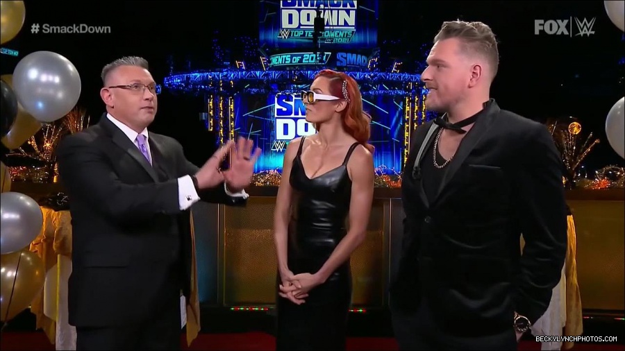 WWE_Friday_Night_SmackDown_2021_12_31_WWE_s_Top_Ten_Moments_Of_2021_720p_HDTV_x264-NWCHD_mp4_000763697.jpg