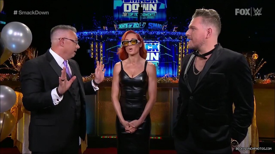 WWE_Friday_Night_SmackDown_2021_12_31_WWE_s_Top_Ten_Moments_Of_2021_720p_HDTV_x264-NWCHD_mp4_000765298.jpg