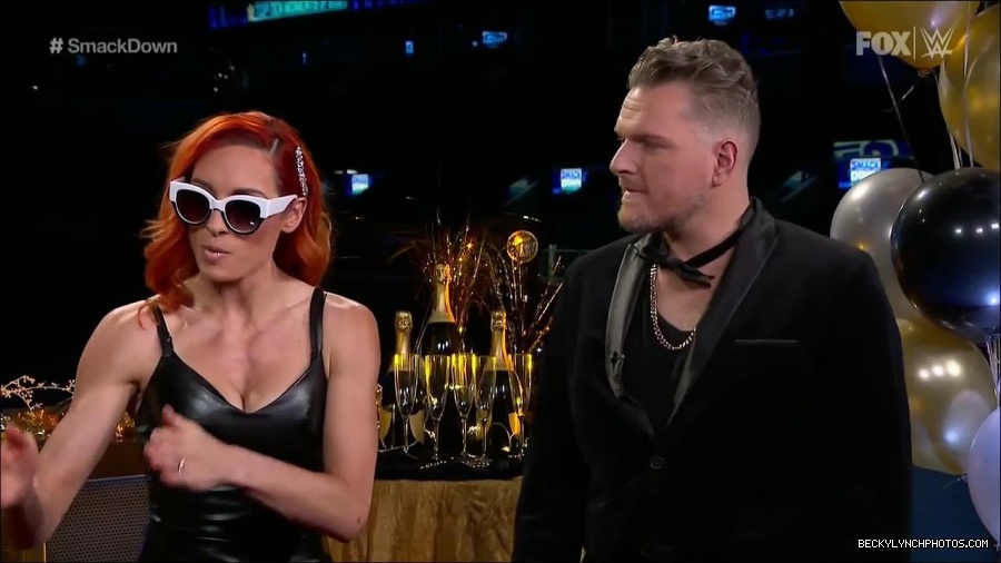 WWE_Friday_Night_SmackDown_2021_12_31_WWE_s_Top_Ten_Moments_Of_2021_720p_HDTV_x264-NWCHD_mp4_001482515.jpg