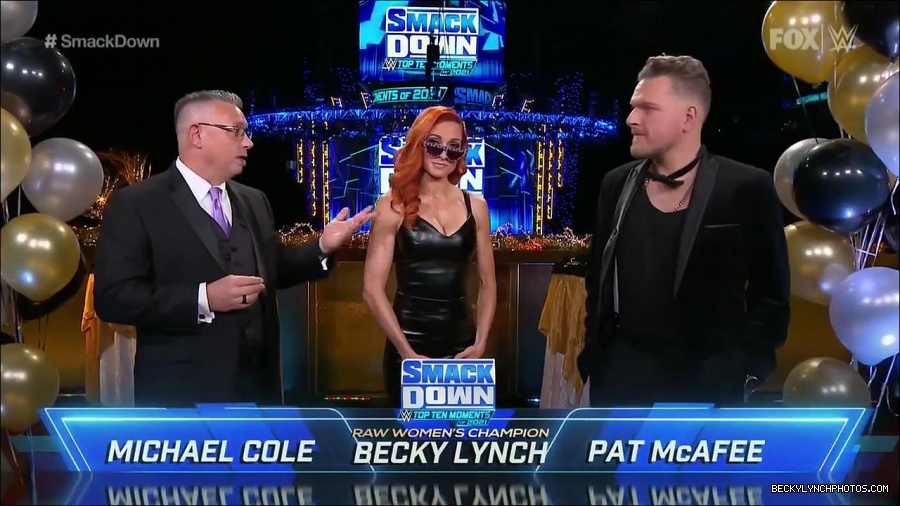 WWE_Friday_Night_SmackDown_2021_12_31_WWE_s_Top_Ten_Moments_Of_2021_720p_HDTV_x264-NWCHD_mp4_002105906.jpg