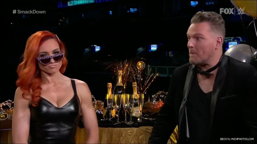WWE_Friday_Night_SmackDown_2021_12_31_WWE_s_Top_Ten_Moments_Of_2021_720p_HDTV_x264-NWCHD_mp4_002110311.jpg