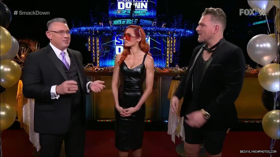 WWE_Friday_Night_SmackDown_2021_12_31_WWE_s_Top_Ten_Moments_Of_2021_720p_HDTV_x264-NWCHD_mp4_002580715.jpg