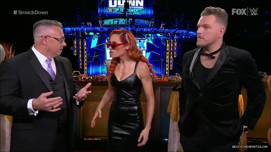 WWE_Friday_Night_SmackDown_2021_12_31_WWE_s_Top_Ten_Moments_Of_2021_720p_HDTV_x264-NWCHD_mp4_003945412.jpg