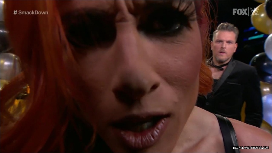 WWE_Friday_Night_SmackDown_2021_12_31_WWE_s_Top_Ten_Moments_Of_2021_720p_HDTV_x264-NWCHD_mp4_003953020.jpg