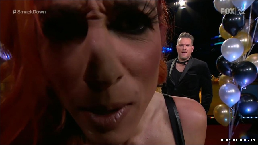 WWE_Friday_Night_SmackDown_2021_12_31_WWE_s_Top_Ten_Moments_Of_2021_720p_HDTV_x264-NWCHD_mp4_003956624.jpg