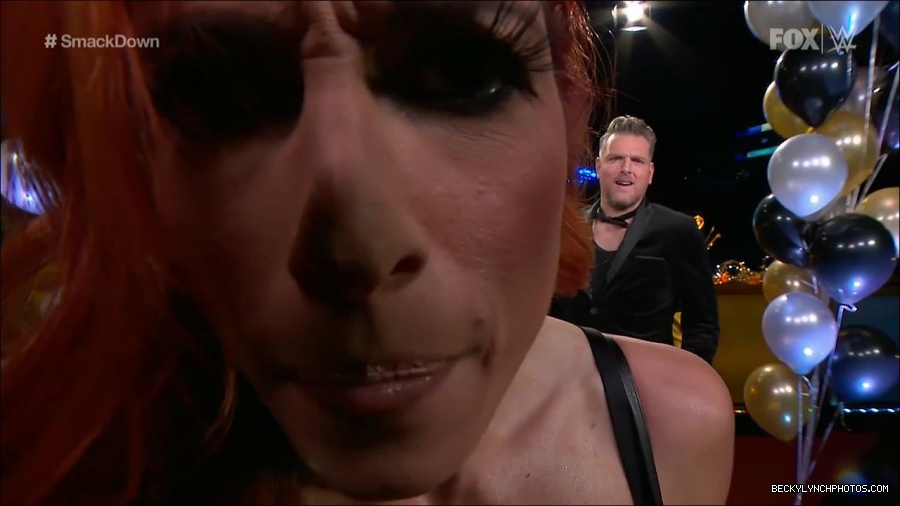WWE_Friday_Night_SmackDown_2021_12_31_WWE_s_Top_Ten_Moments_Of_2021_720p_HDTV_x264-NWCHD_mp4_003957424.jpg