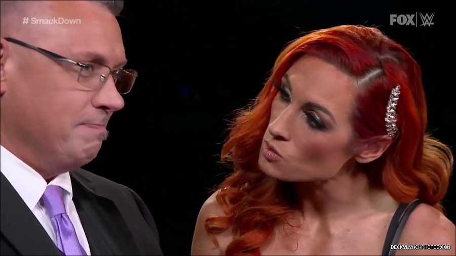 WWE_Friday_Night_SmackDown_2021_12_31_WWE_s_Top_Ten_Moments_Of_2021_720p_HDTV_x264-NWCHD_mp4_004301034.jpg