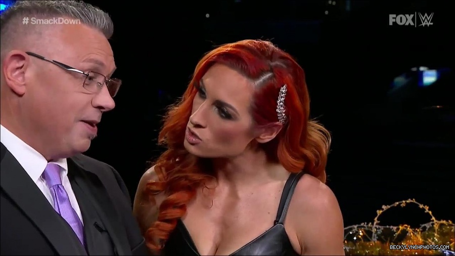 WWE_Friday_Night_SmackDown_2021_12_31_WWE_s_Top_Ten_Moments_Of_2021_720p_HDTV_x264-NWCHD_mp4_004303837.jpg
