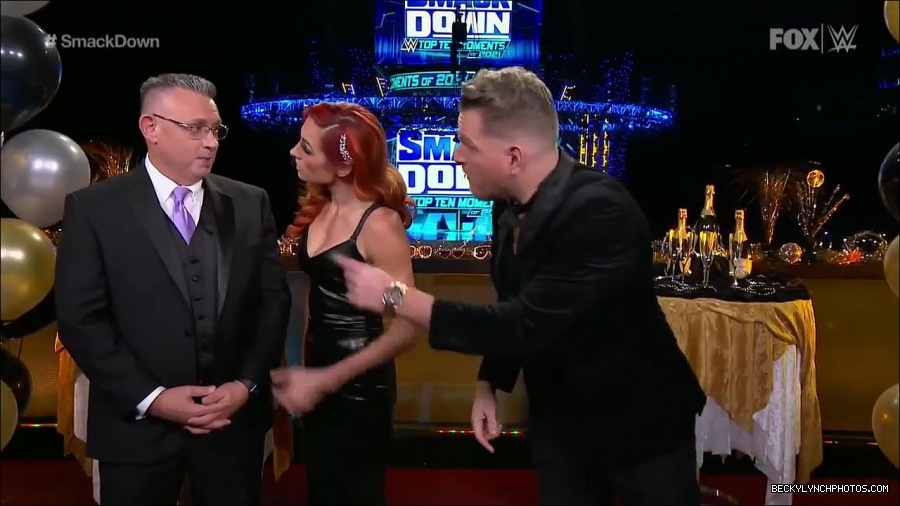 WWE_Friday_Night_SmackDown_2021_12_31_WWE_s_Top_Ten_Moments_Of_2021_720p_HDTV_x264-NWCHD_mp4_004307841.jpg