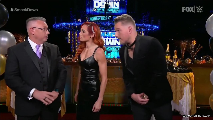 WWE_Friday_Night_SmackDown_2021_12_31_WWE_s_Top_Ten_Moments_Of_2021_720p_HDTV_x264-NWCHD_mp4_004317851.jpg