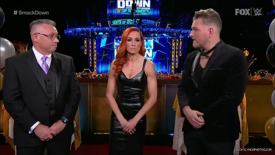 WWE_Friday_Night_SmackDown_2021_12_31_WWE_s_Top_Ten_Moments_Of_2021_720p_HDTV_x264-NWCHD_mp4_004325058.jpg