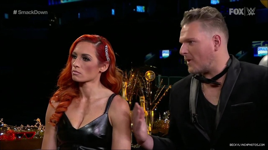 WWE_Friday_Night_SmackDown_2021_12_31_WWE_s_Top_Ten_Moments_Of_2021_720p_HDTV_x264-NWCHD_mp4_004332266.jpg